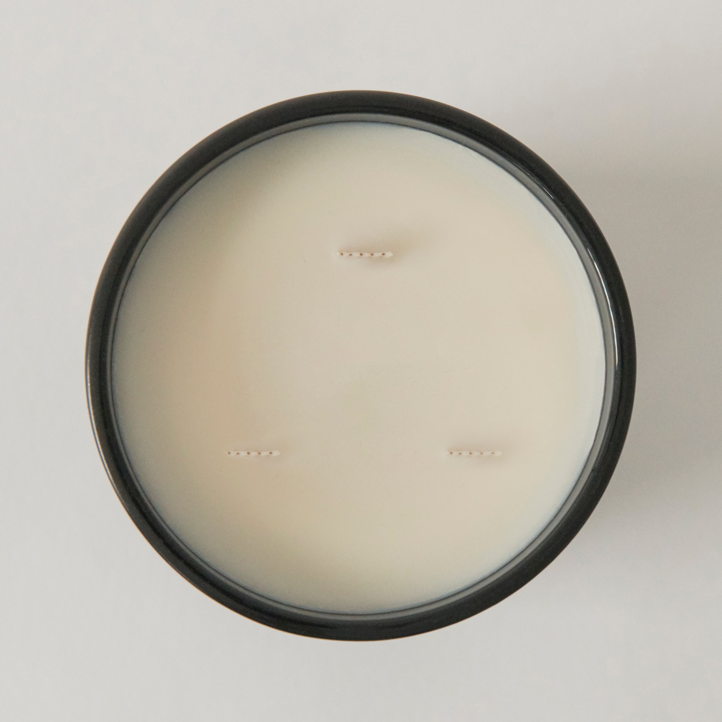Erbacea, Triple Wick Black Candle, 730g