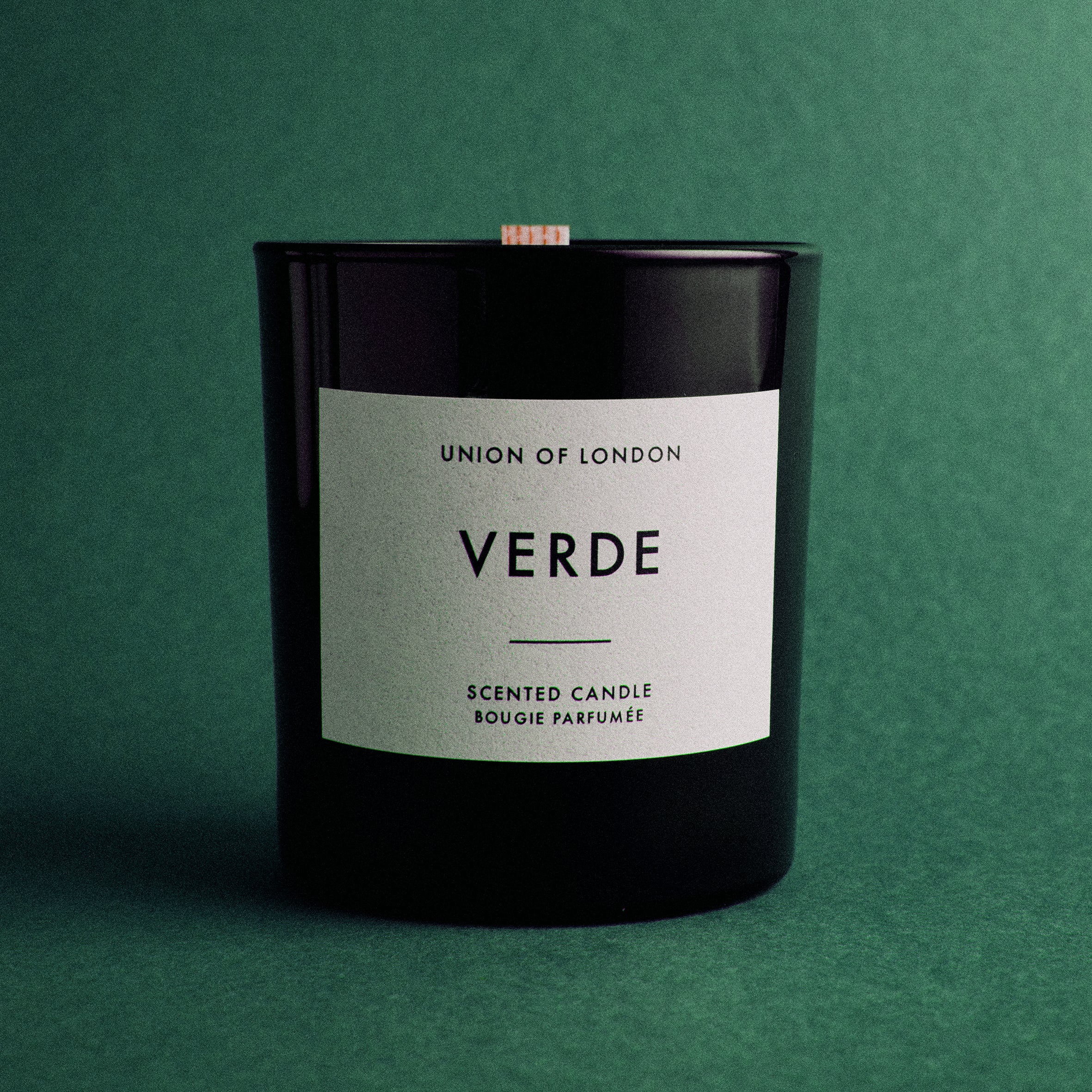 Verde ‘Fresh Green’ Medium Black Candle, 160g