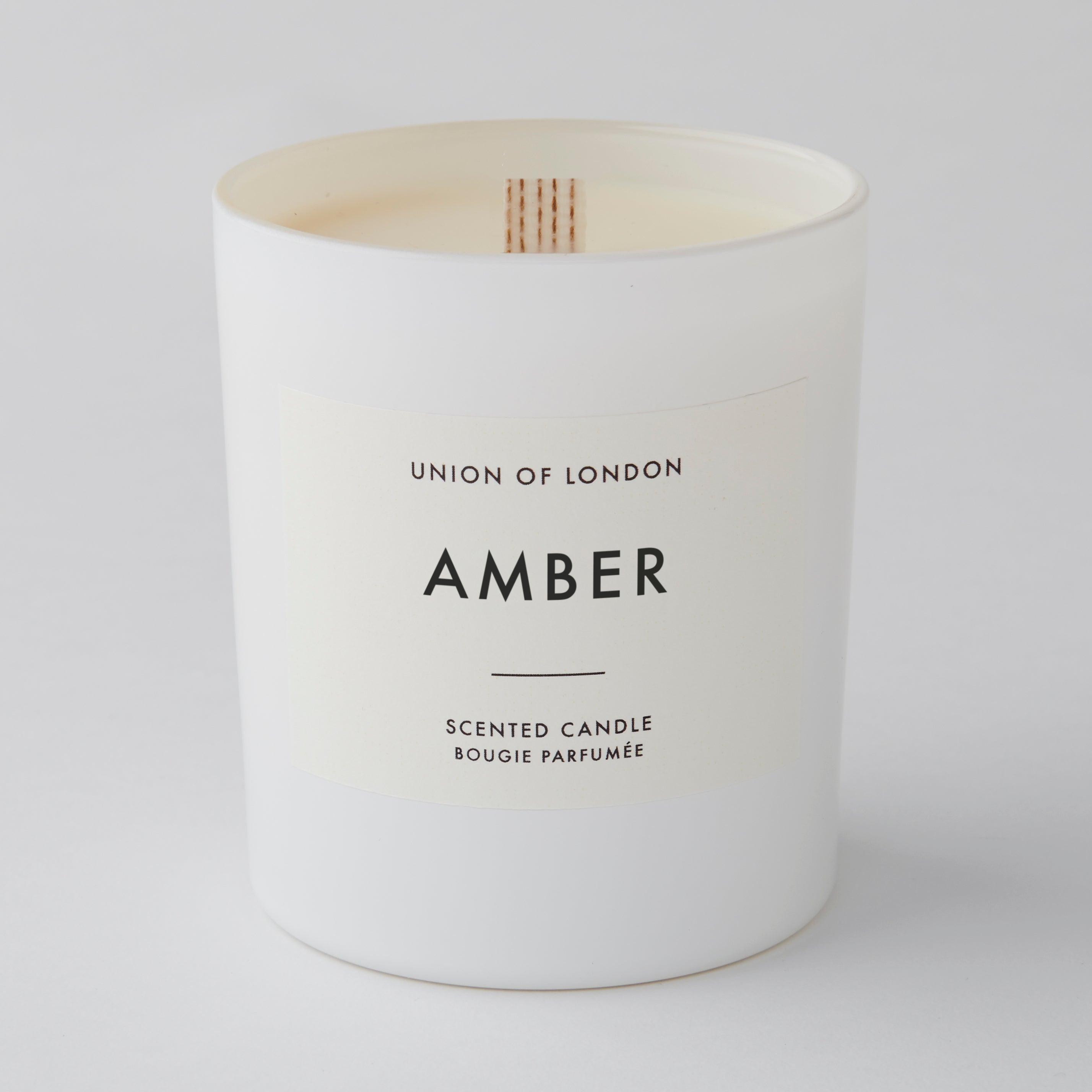 Amber 'Warm Rich' Large White Candle, 235g