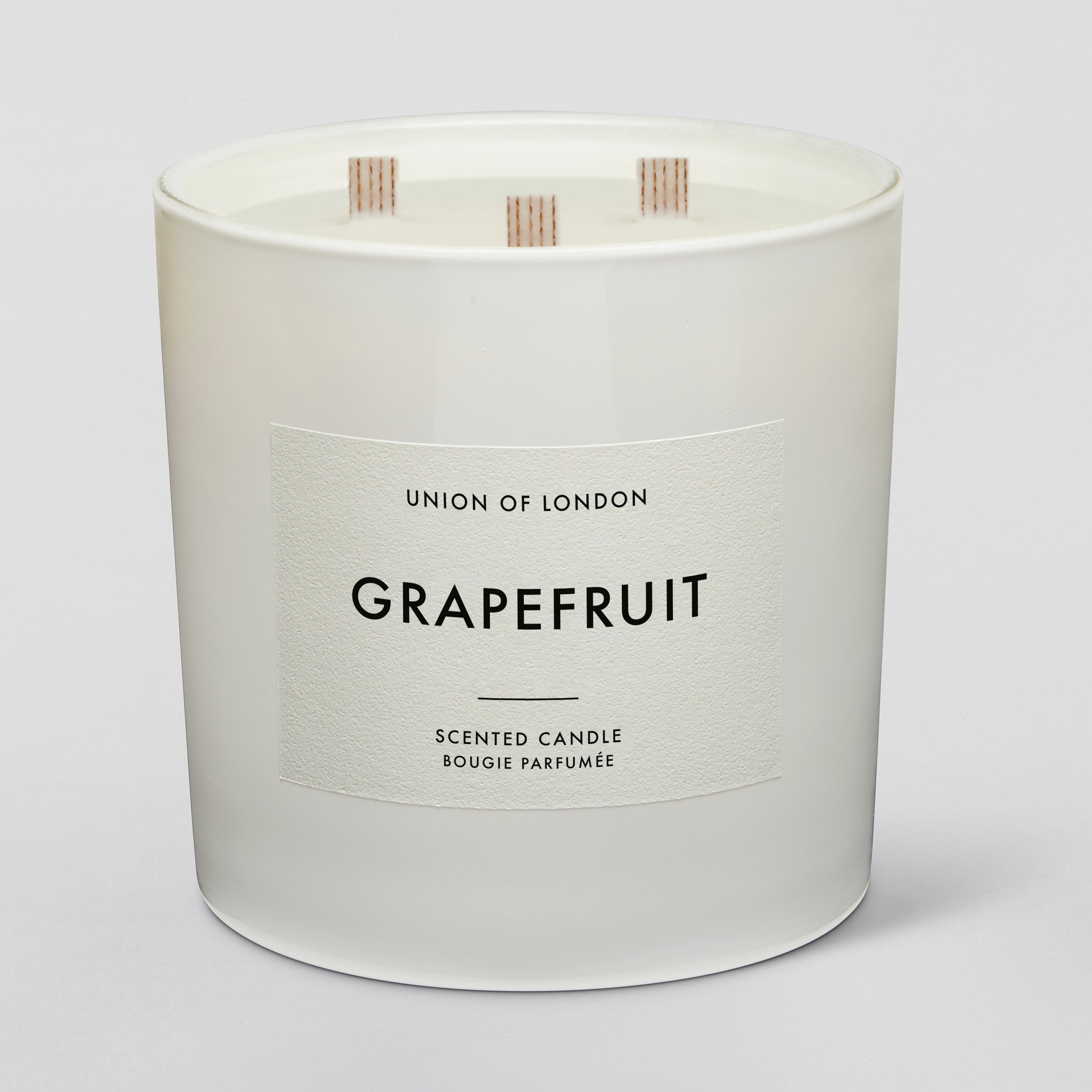 Grapefruit 'Bright Invigorating' Triple Wick White Candle, 730g