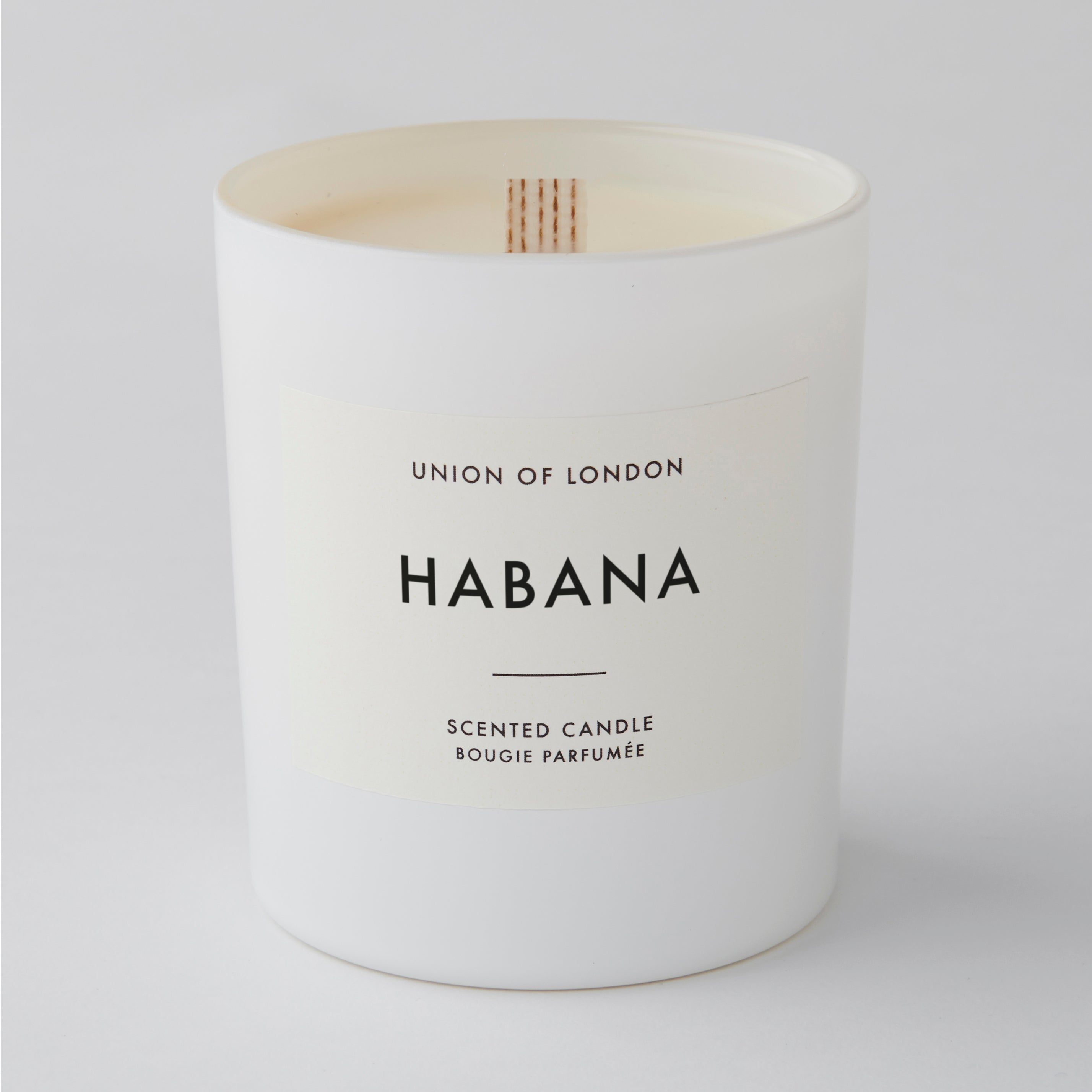 Habana ‘Captivating Smoky’ Large White Candle, 235g