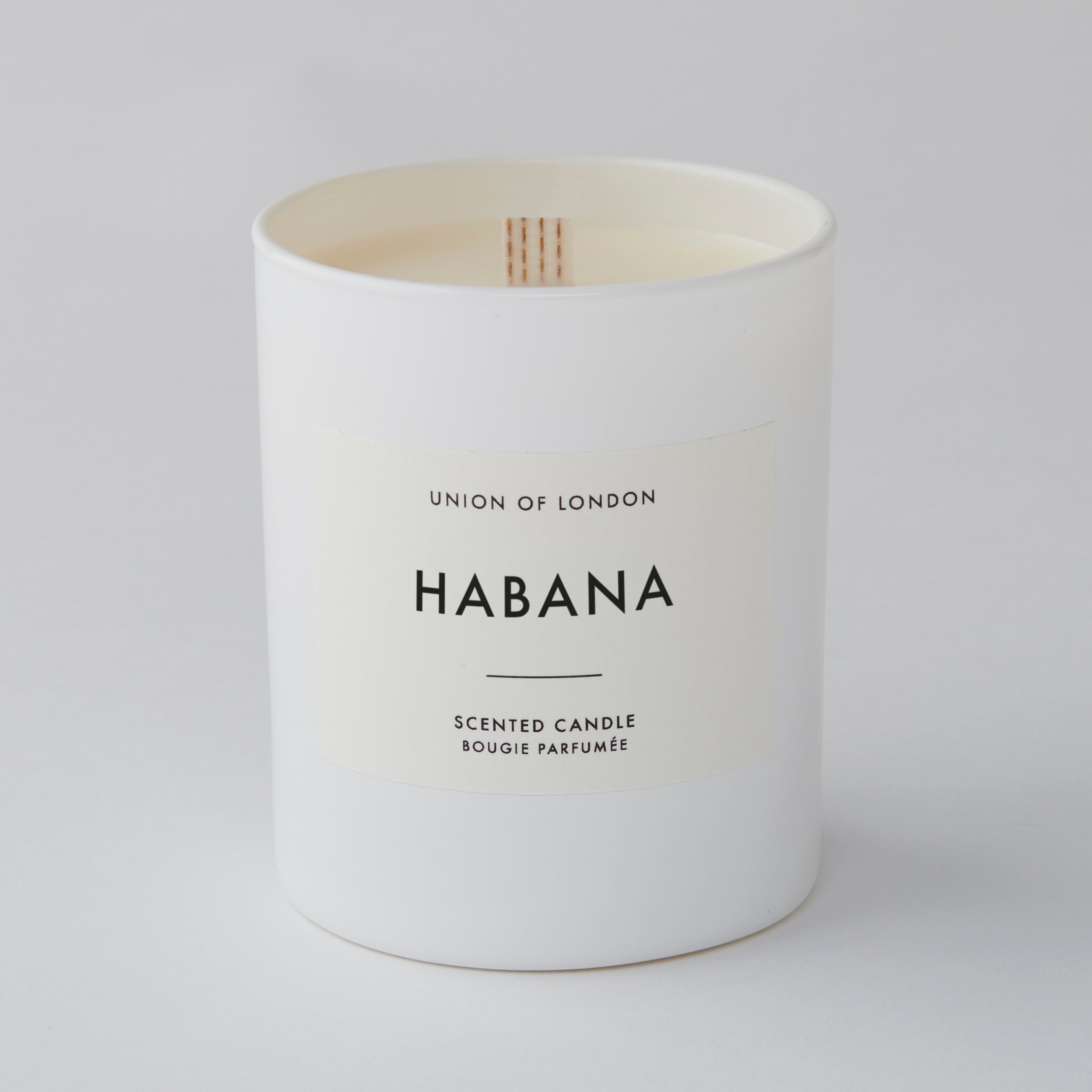 Habana ‘Captivating Smoky’ Medium White Candle, 160g